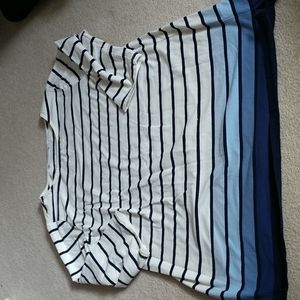 Ivory and navy striped 3/4 sleeve top xl